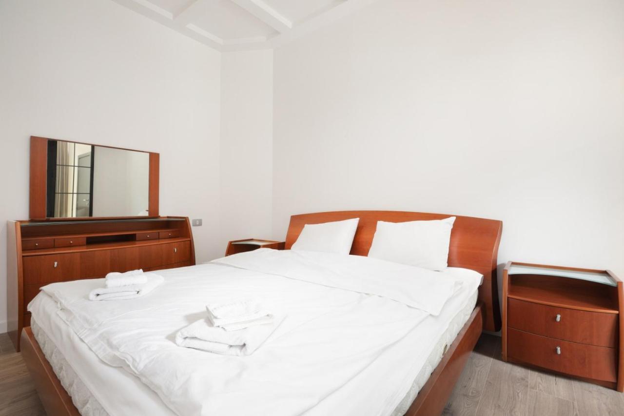 Stay Inn-Apartments On Abovyan 32 Erivan Dış mekan fotoğraf