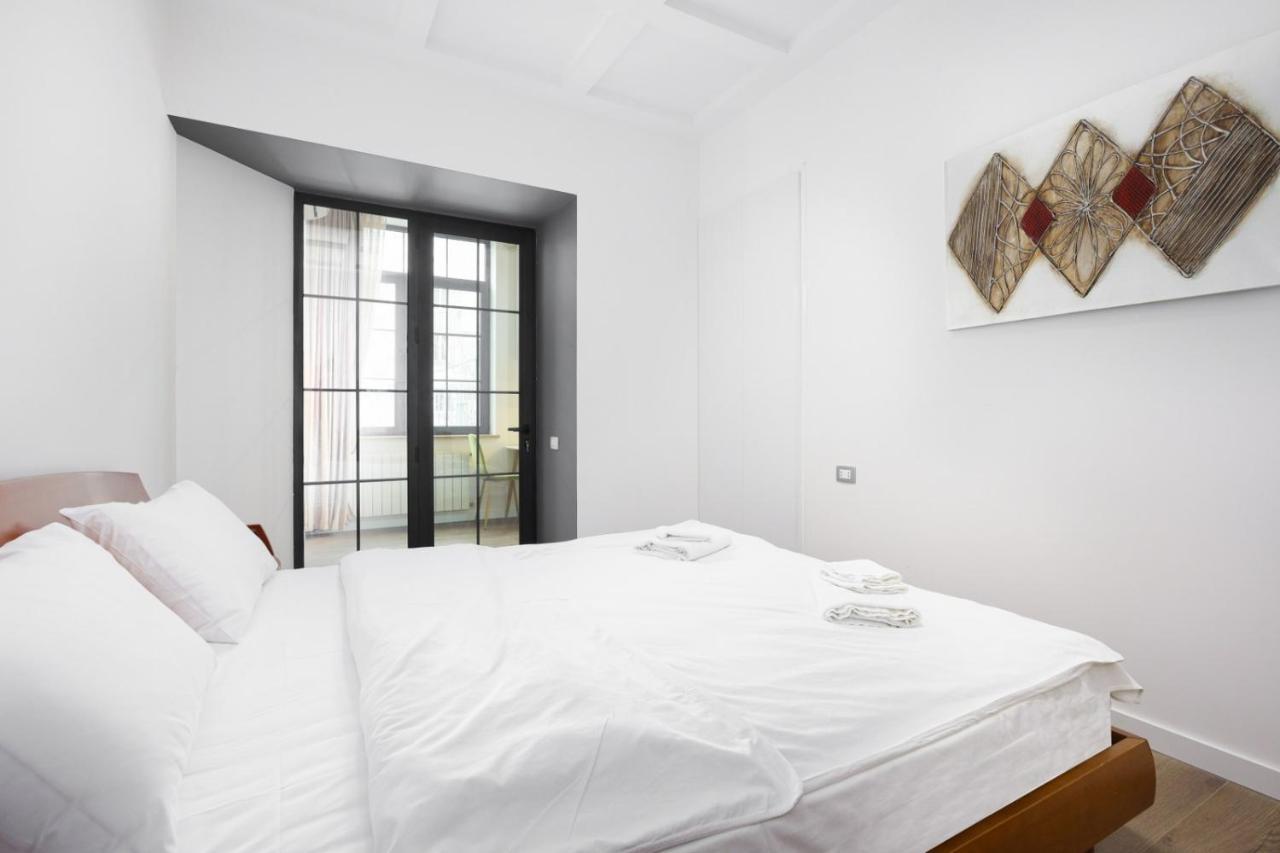Stay Inn-Apartments On Abovyan 32 Erivan Dış mekan fotoğraf